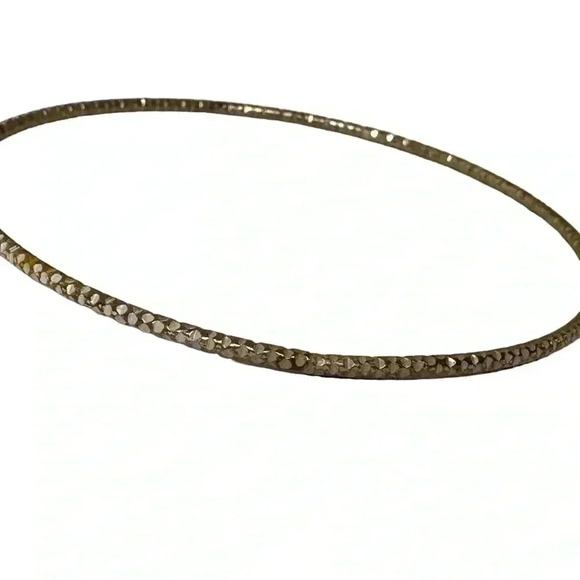 Multiple gold bangle bracelets random assortment of gold colored bracelets - Picture 4 of 7